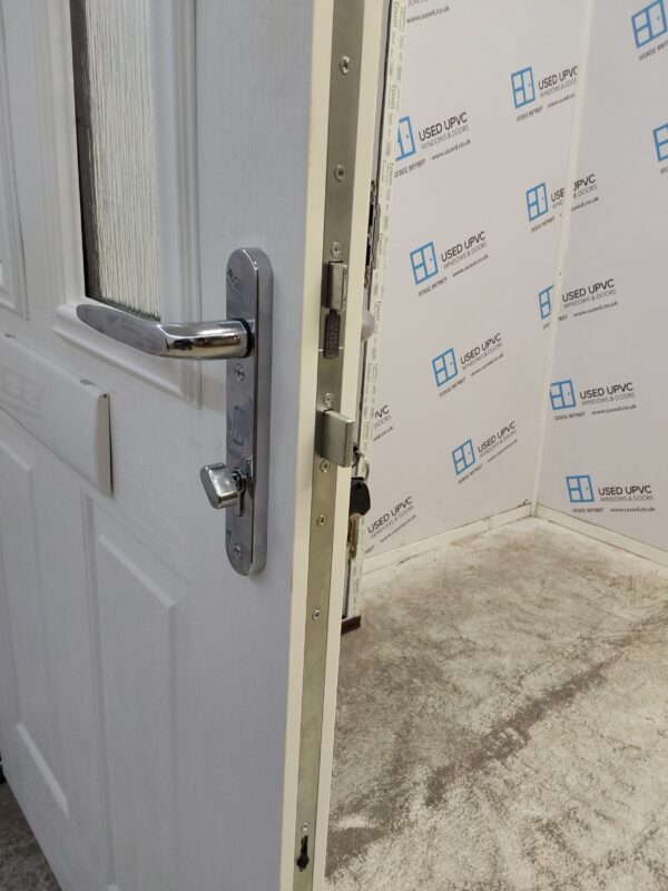 Brand New White Composite Front Door 935mm x 2095mm ND18 - Image 5