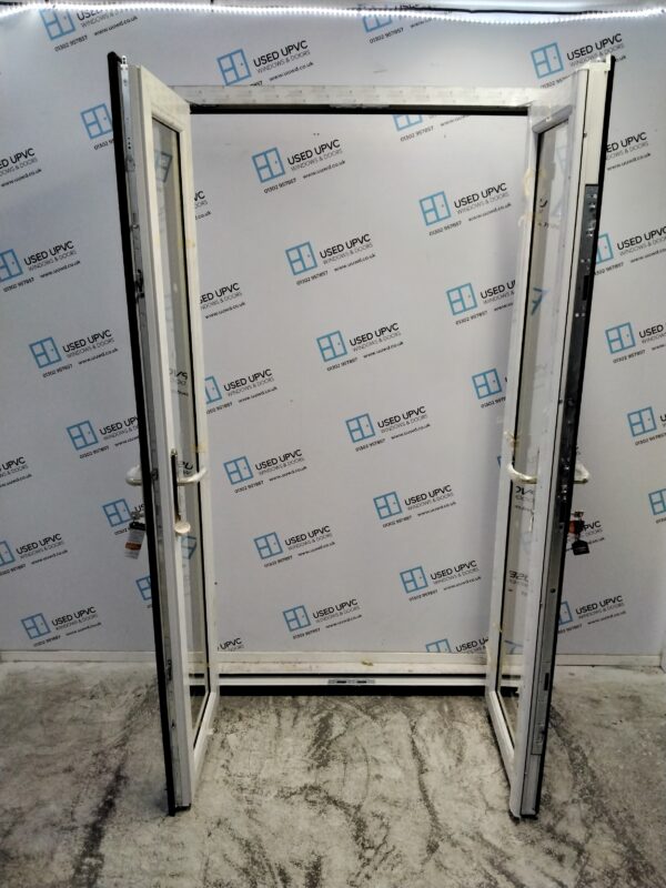 Brand New Rosewood Upvc French Doors 1190mm x 2070mm EA21 - Image 3