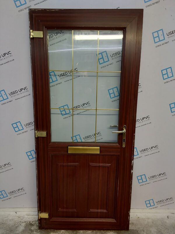 Used Woodgrain Upvc Front Door 915mm x 2035mm C10D58 - Image 2