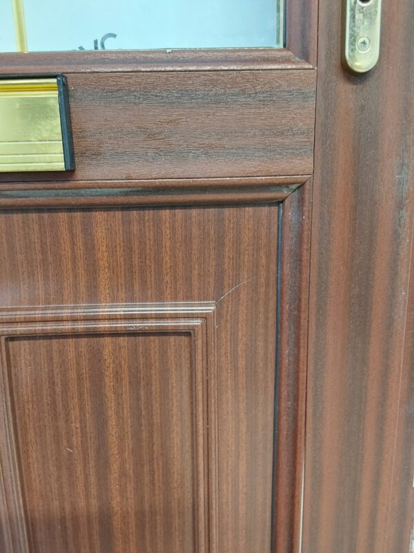 Used Woodgrain Upvc Front Door 915mm x 2035mm C10D58 - Image 5