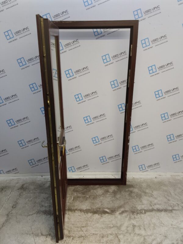 Used Woodgrain Upvc Front Door 915mm x 2035mm C10D58 - Image 3