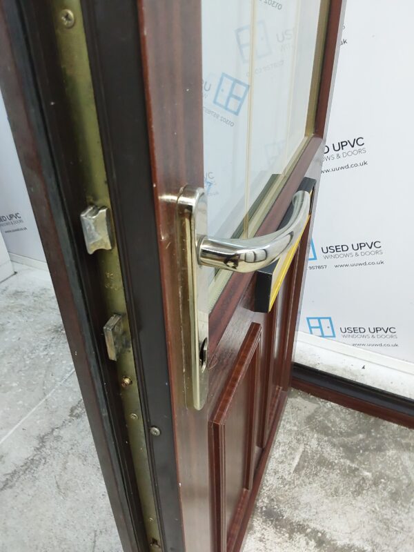 Used Woodgrain Upvc Front Door 915mm x 2035mm C10D58 - Image 8