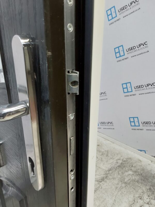 Used Black Composite Front Door 890mm x 2060mm 0318 - Image 5