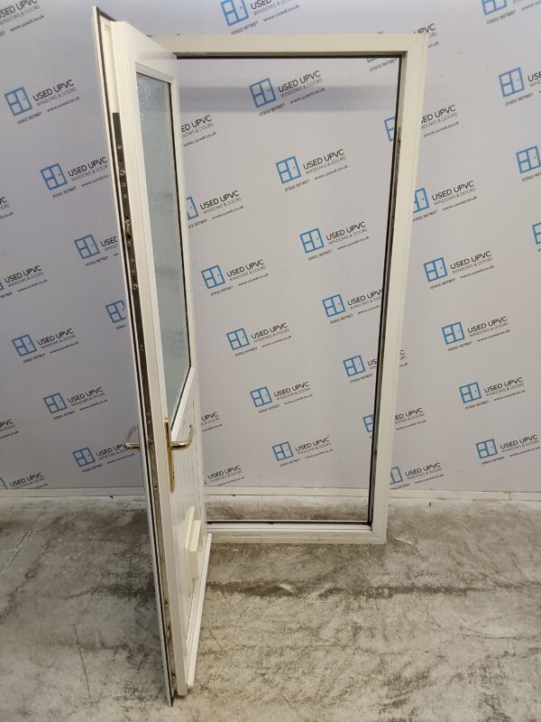 Used White Upvc Back Door 930mm x 2100mm (reduce to 900mm) C3D010 - Image 3