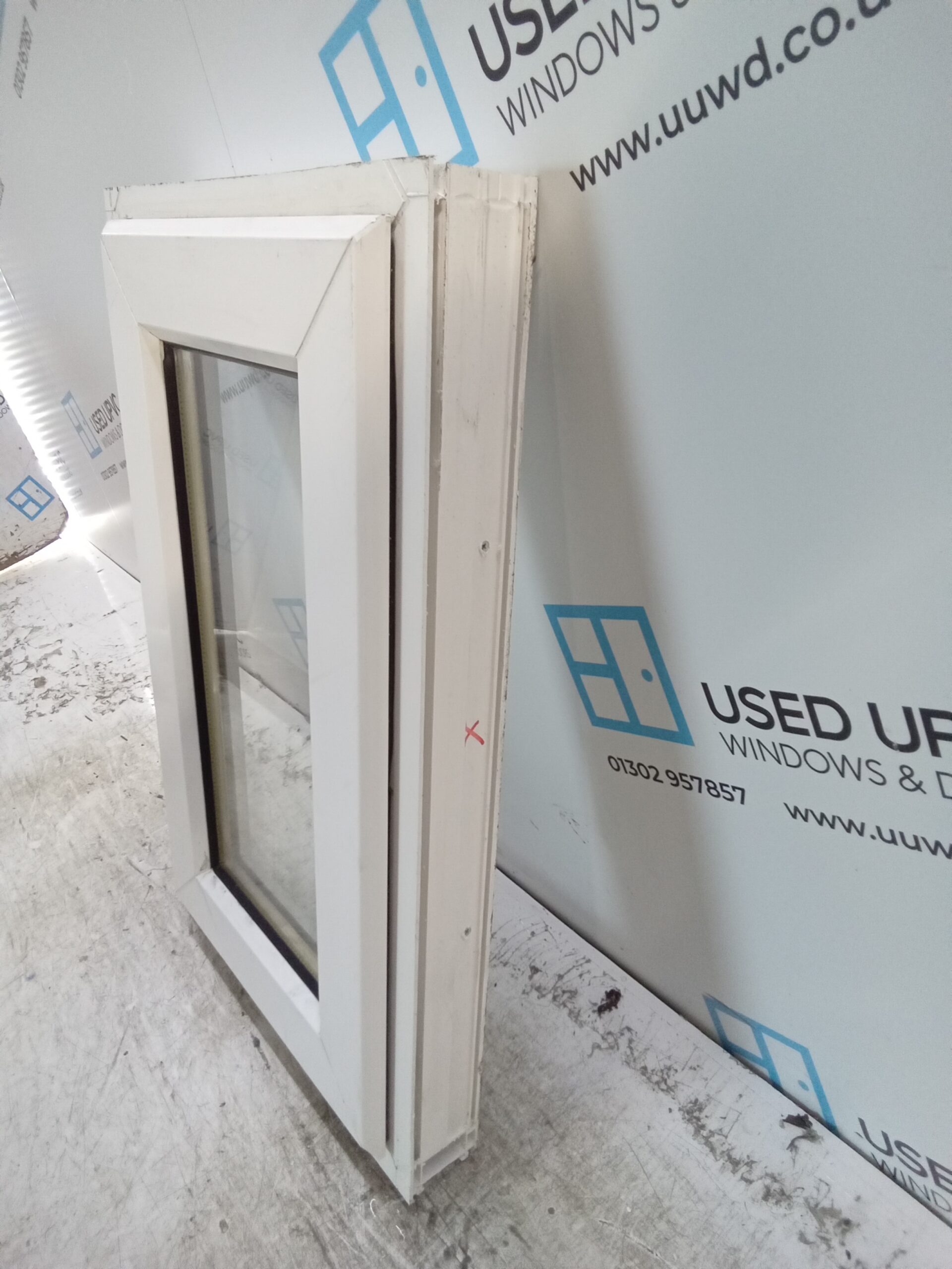 Used White Upvc Window 630mm x 390mm W0195 | Used UPVC Windows & Doors