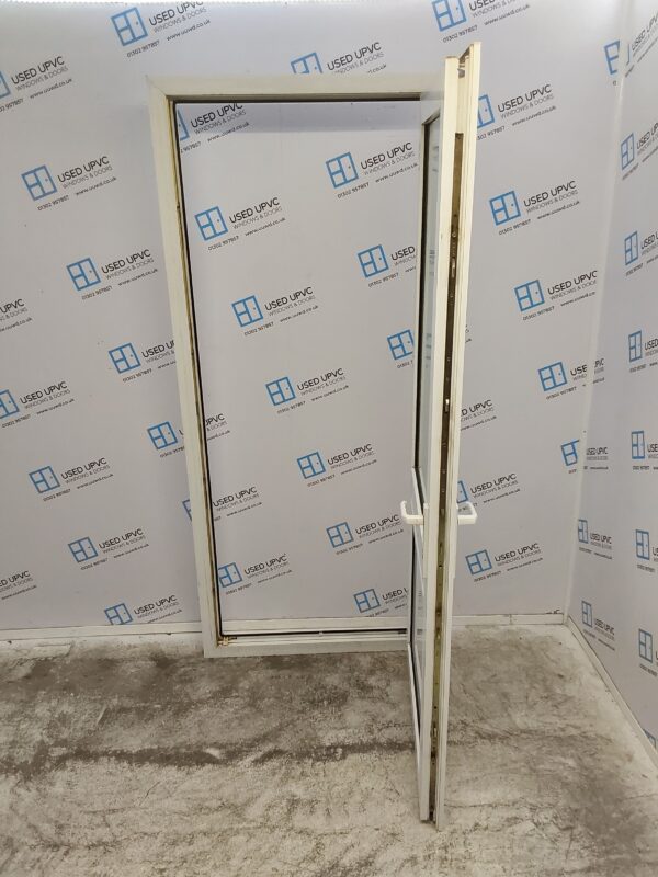 Used White Upvc Back Door 925mm x 2095mm (reduce to 910mm) C3D021 - Image 3