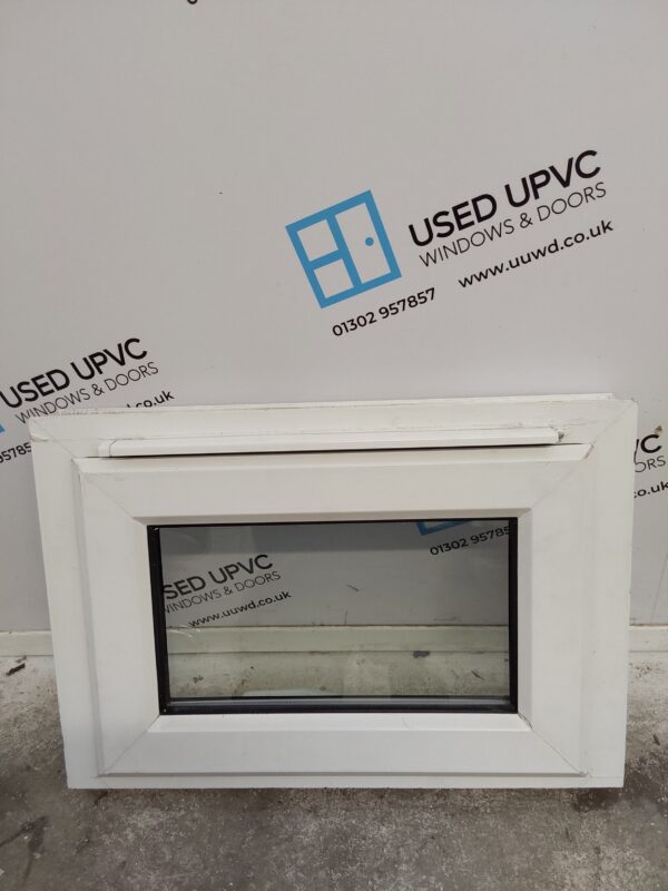 Used White Upvc Window 635mm x 435mm W0202