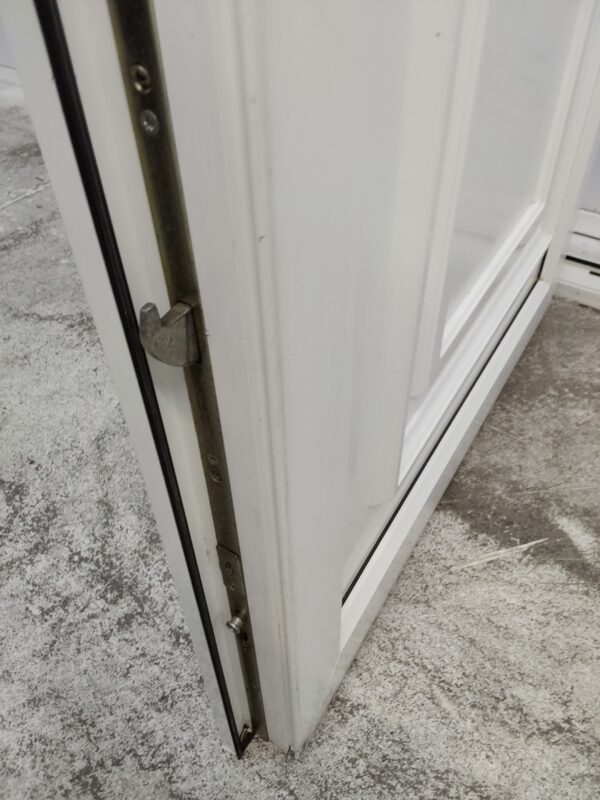 Used White Upvc Back Door 920mm x 2055mm (reduce to 905mm) C8D76 - Image 6