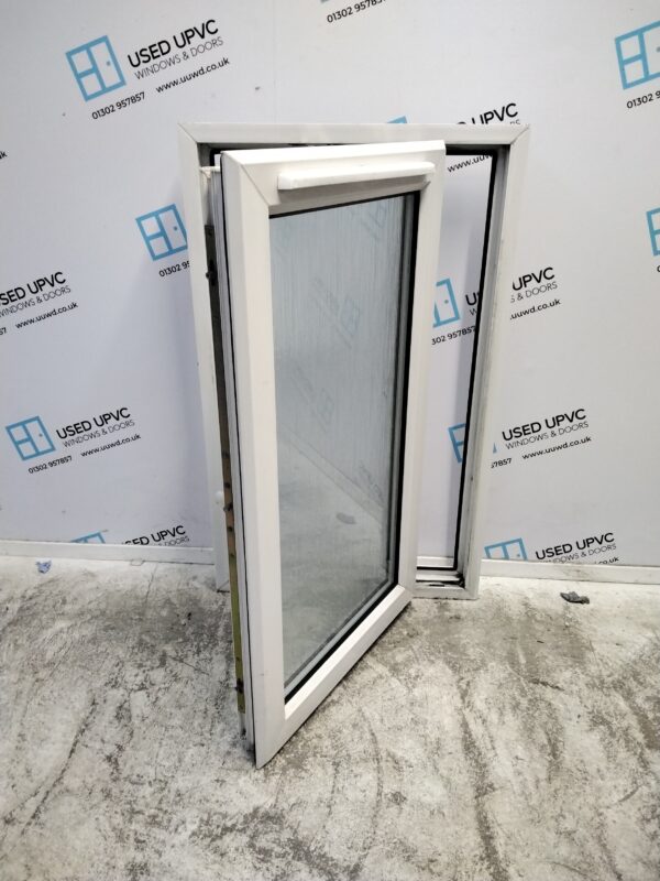 Used White Upvc Window 620mm x 1020mm W0227 - Image 3