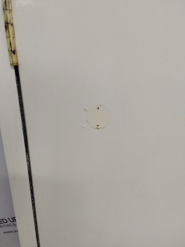 Used White Composite Back Door 895mm x 2070mm 0147 - Image 4