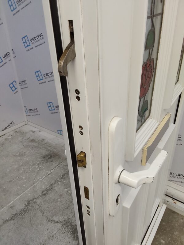 Used White Upvc Front Door 890mm x 2060mm C3D059 - Image 5