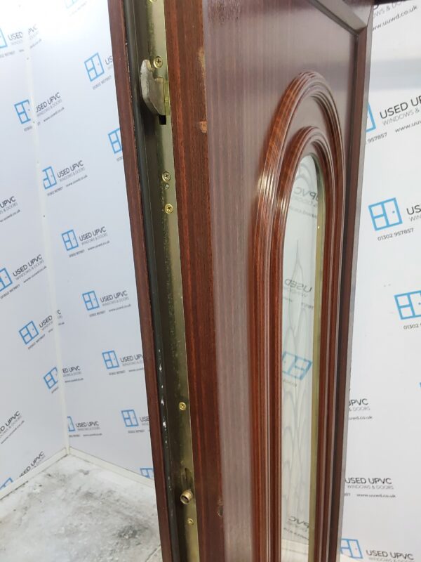 Used Woodgrain Upvc Front Door 930mm x 2080mm (reduce to 910mm) 0610 - Image 5