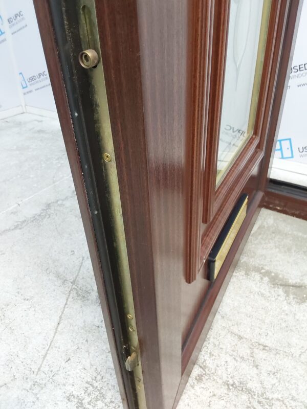 Used Woodgrain Upvc Front Door 930mm x 2080mm (reduce to 910mm) 0610 - Image 7