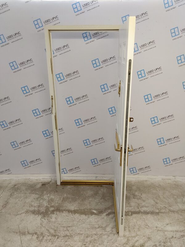 Used White Composite Front Door 900mm x 2065mm 0494 - Image 3