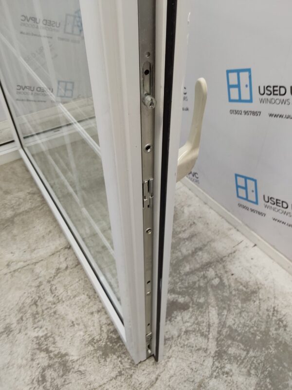 Used White Upvc Tilt And Turn Window 1220mm x 1335mm (reduce to 1195mm) LW0027 - Image 6