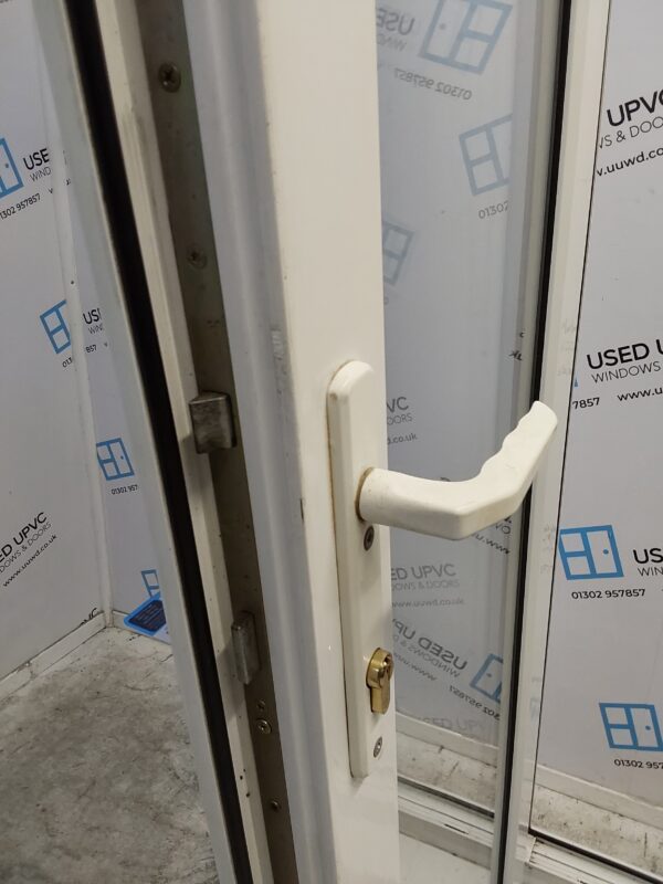 Used White Upvc French Doors 1190mm x 2050mm EA13 - Image 10