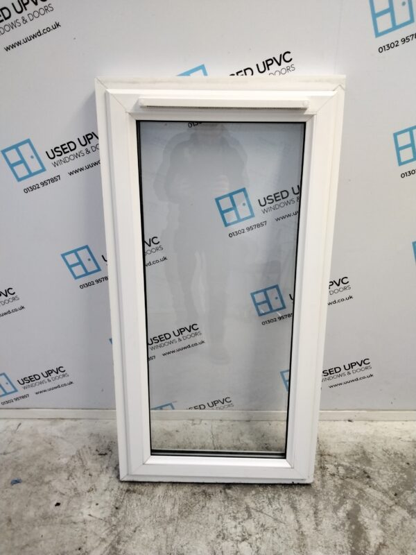 Used White Upvc Window 605mm x 1160mm W0156