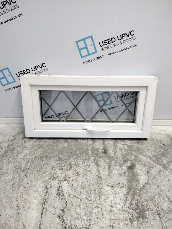 Used White Upvc Window 740mm x 365mm W0200 - Image 2