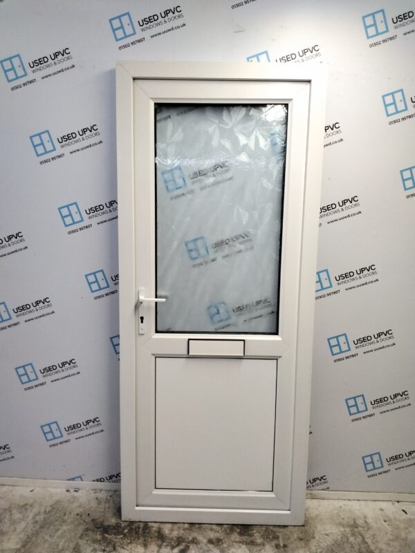 Used White Upvc Outward Opening Front Door 865mm x 2070mm 0332 - Image 2