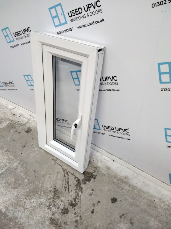 Used White Upvc Window 810mm x 420mm W0237 - Image 4
