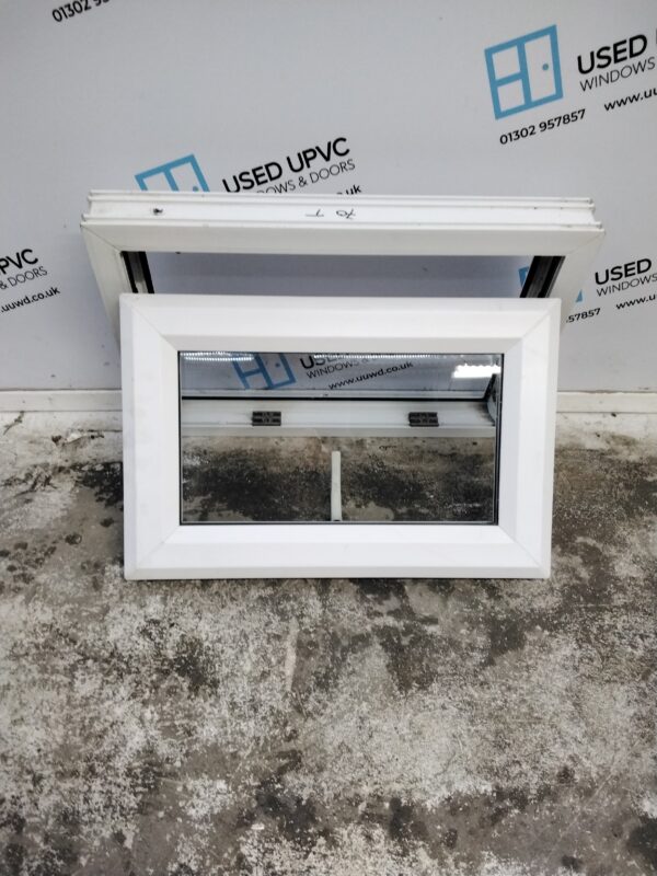 Used White Upvc Window 660mm x 445mm W0243 - Image 3