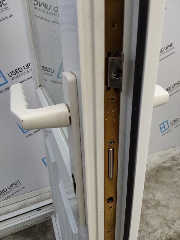 Used White Upvc Back Door 890mm x 2090mm (reduce to 840mm) 0585 - Image 6