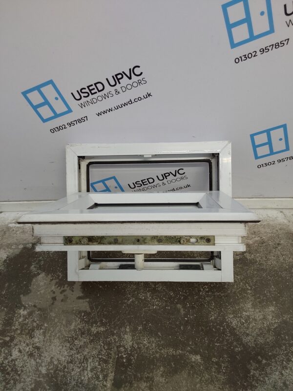Used White Upvc Window 435mm x 365mm W0228 - Image 3