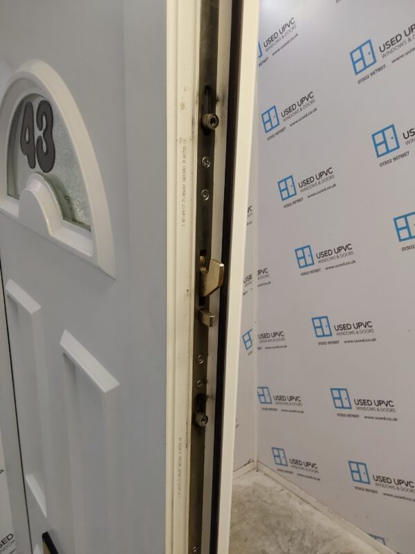 Used White Upvc Front Door 900mm x 2120mm 0024 - Image 4