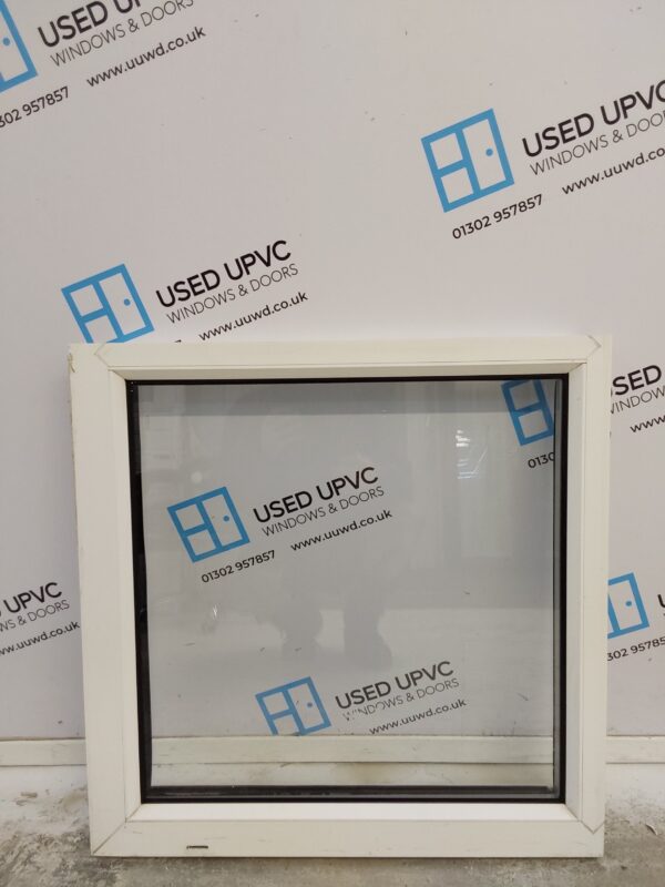 Used White Upvc Window 675mm x 675mm W0371