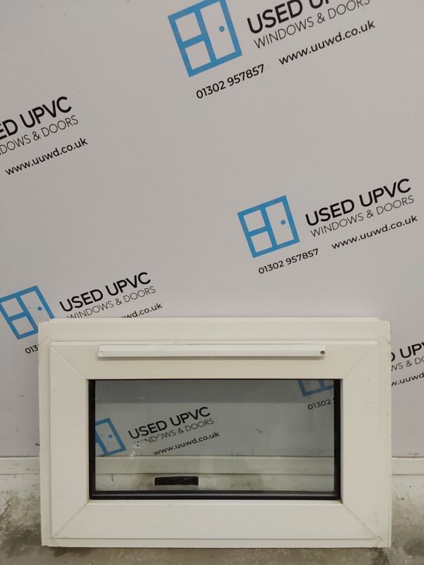 Used White Upvc Window 640mm x 415mm W0416