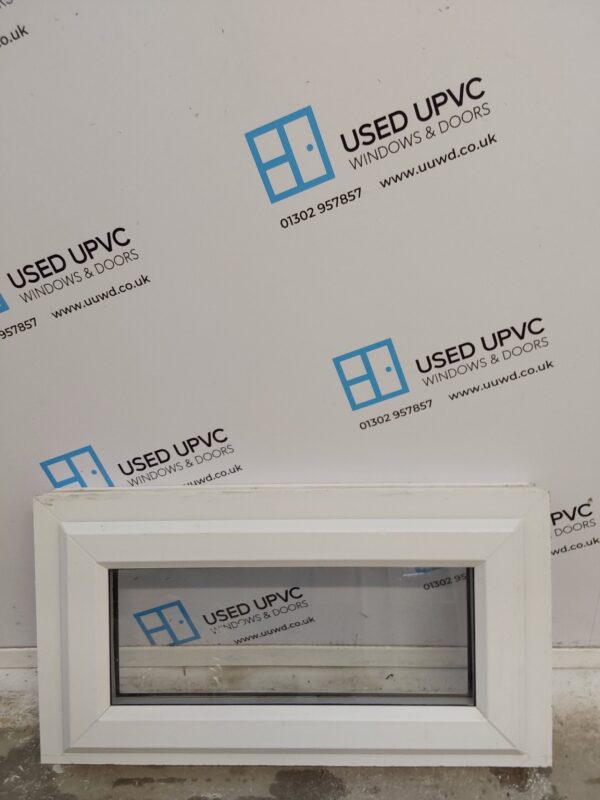 Used White Upvc Window 775mm x 420mm W0235