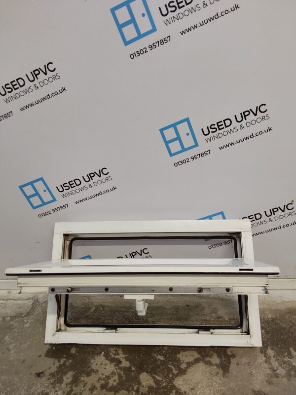Used White Upvc Window 630mm x 365mm W0272 - Image 3
