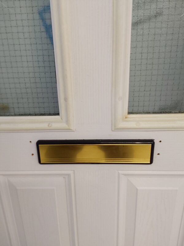 Used White Composite Front Door 905mm x 2075mm 0826 - Image 6