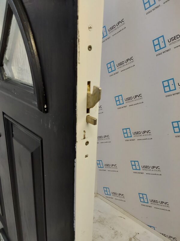 Used Black Composite Front Door 920mm x 2050mm 0216 - Image 8