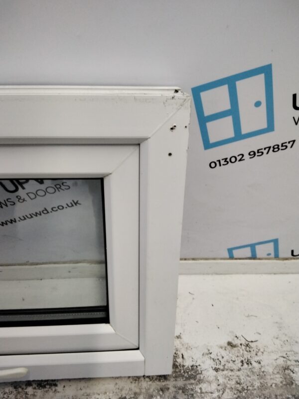 Used White Upvc Window 650mm x 415mm W0376 - Image 4