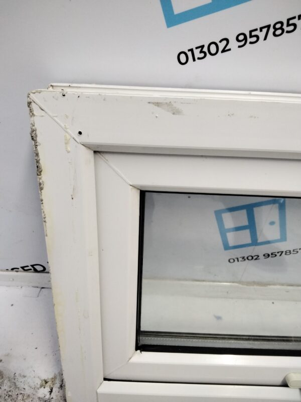 Used White Upvc Window 650mm x 415mm W0376 - Image 5