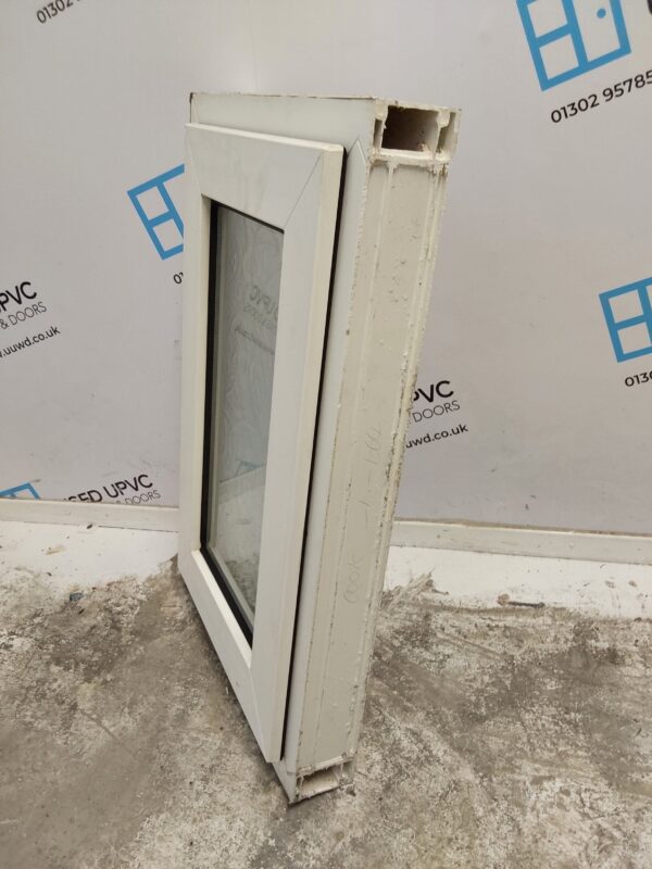 Used White Upvc Window 640mm x 415mm W0408 - Image 4