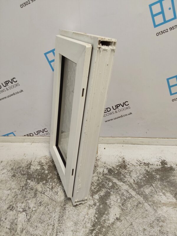 Used White Upvc Window 635mm x 395mm W0399 - Image 4