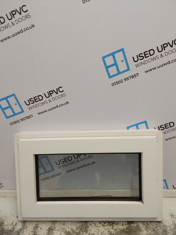 Used White Upvc Window 640mm x 395mm W0405