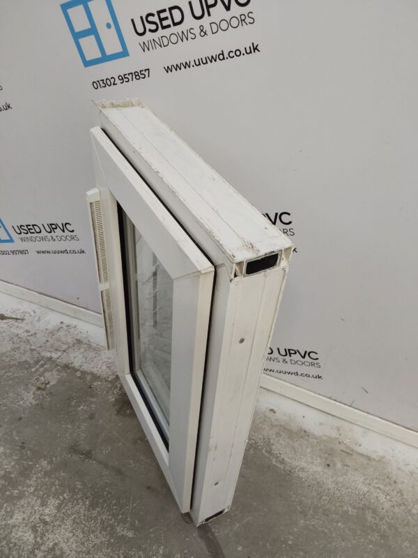 Used White Upvc Window 640mm x 415mm W0416 - Image 5