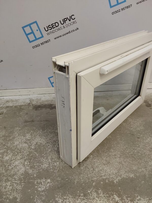 Used White Upvc Window 640mm x 415mm W0416 - Image 4