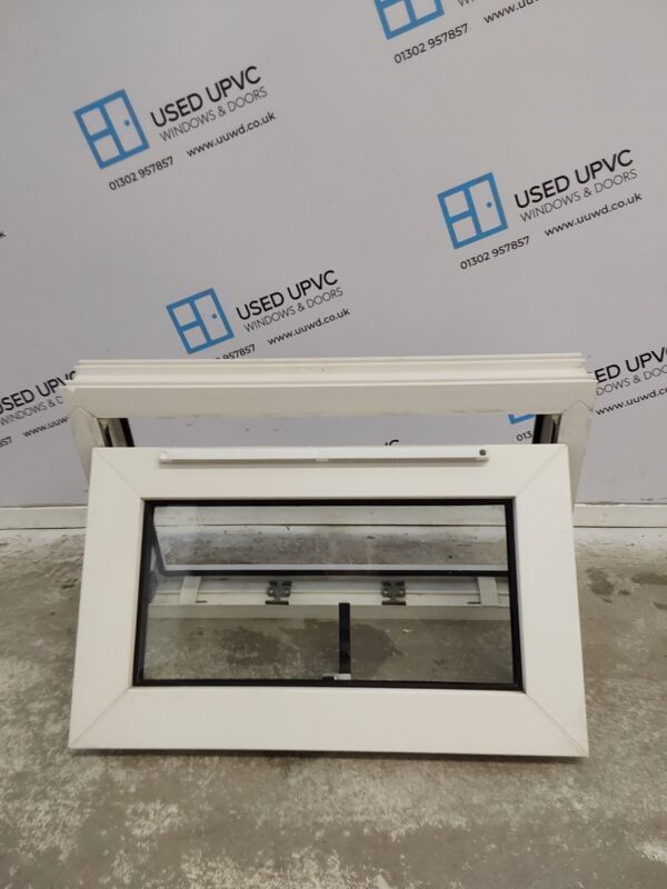 Used White Upvc Window 640mm x 415mm W0416 - Image 3
