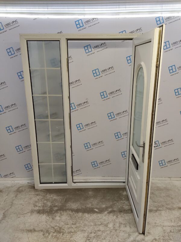 Used White Upvc Front Door And Side Panel 1435mm x 2110mm (reduce to 1415mm) DS038 - Image 3