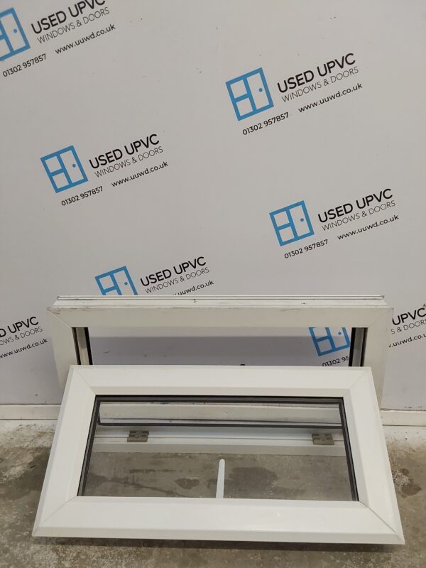 Used White Upvc Window 775mm x 420mm W0235 - Image 3