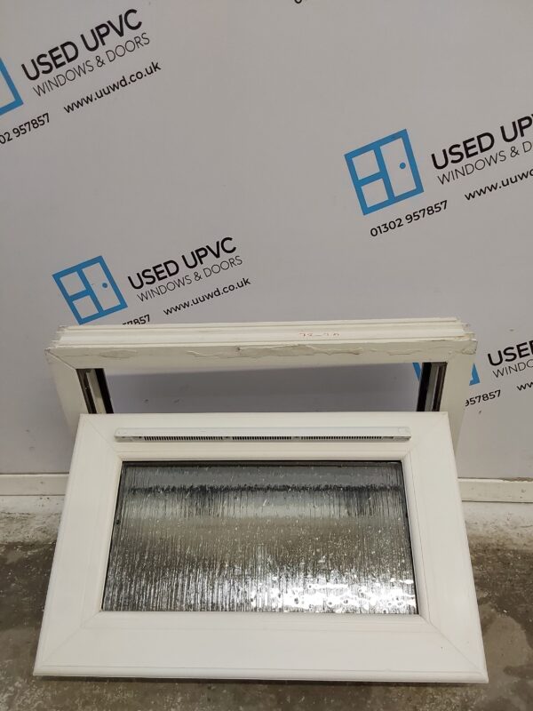 Used White Upvc Window 590mm x 380mm W0418 - Image 3