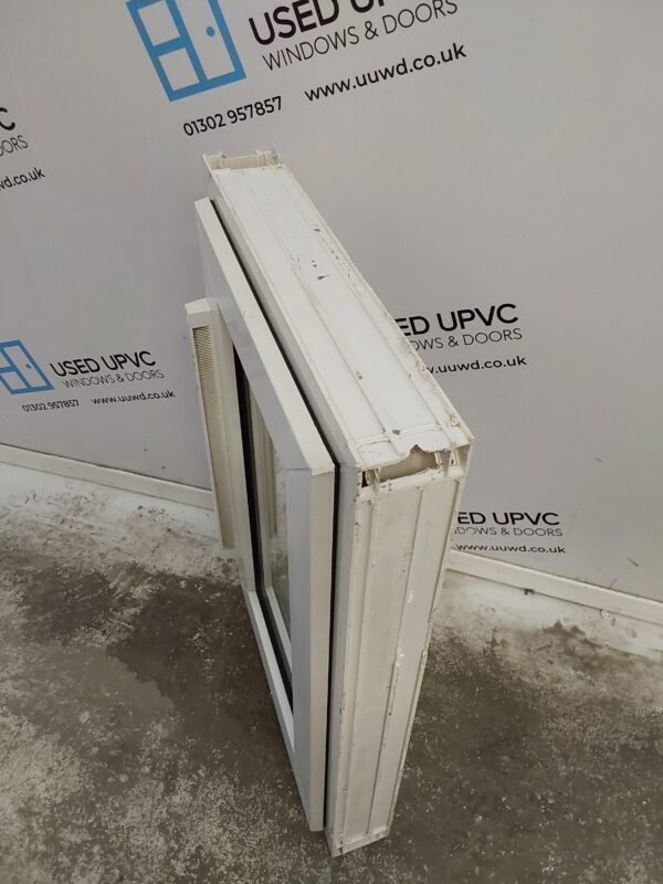 Used White Upvc Window 645mm x 420mm W0201 - Image 4