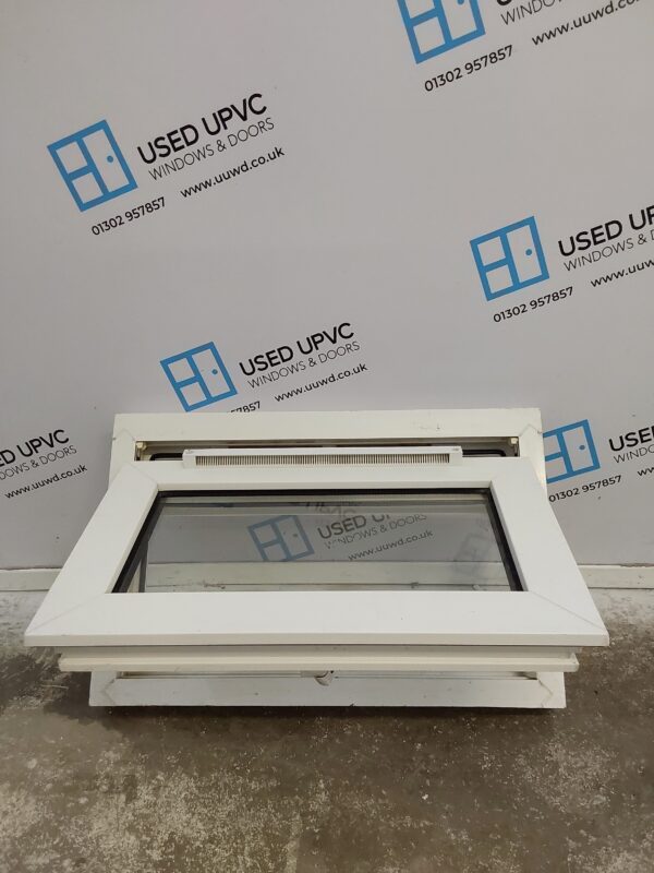 Used White Upvc Window 645mm x 420mm W0201 - Image 3