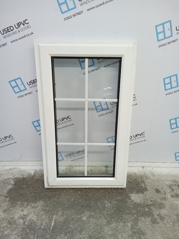 Used White Upvc Window 605mm x 1010mm C2031