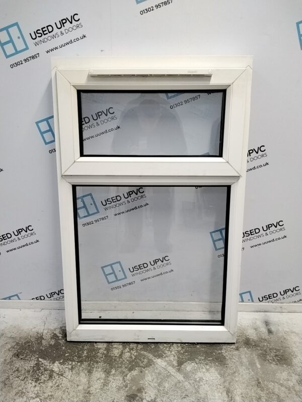 Used White Upvc window 670mm x 1060mm C2102