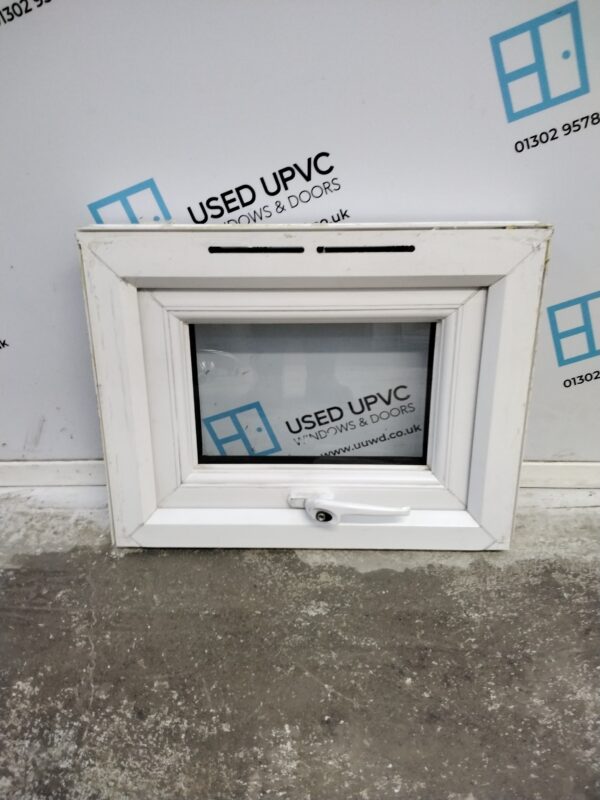 Used White Upvc Window 540mm x 415mm W0365 - Image 2